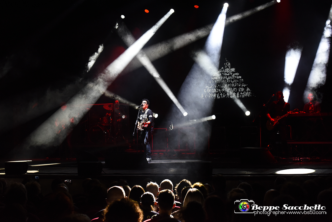 VBS_4064 - Concerto Edoardo Bennato - Peter Pan Rock 'n' Roll Tour.jpg